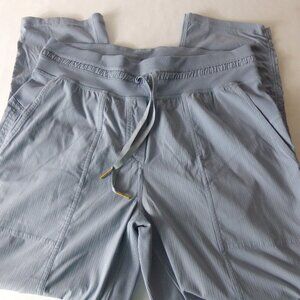Lululemon Light Blue Dance Studio Mid-Rise Pant short, Size 8